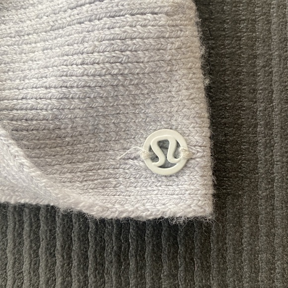 Lululemon headband - Picture 2 of 4